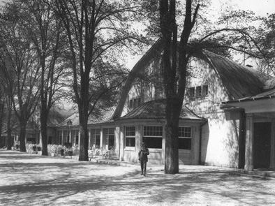 kolonnadestr10-100x